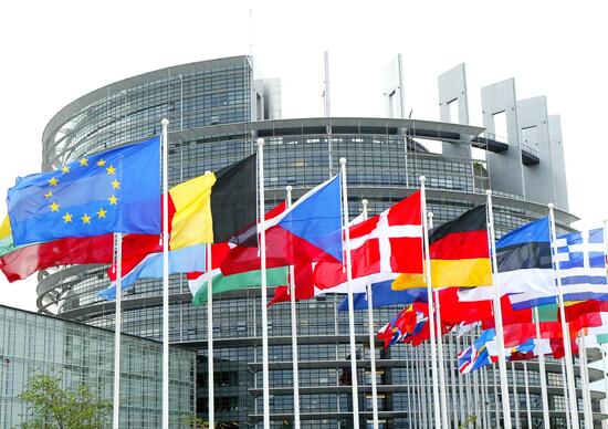 Mercato Europa: giugno a +2,1%, nel semestre +4,6% Mercato Europa: giugno a +2,1%, nel semestre +4,6%