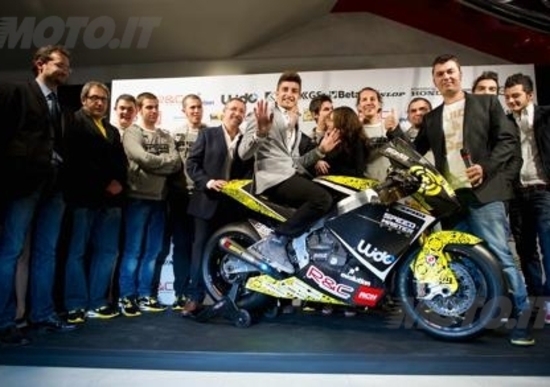 Andrea Iannone presenta il suo nuovo team Andrea Iannone presenta il suo nuovo team