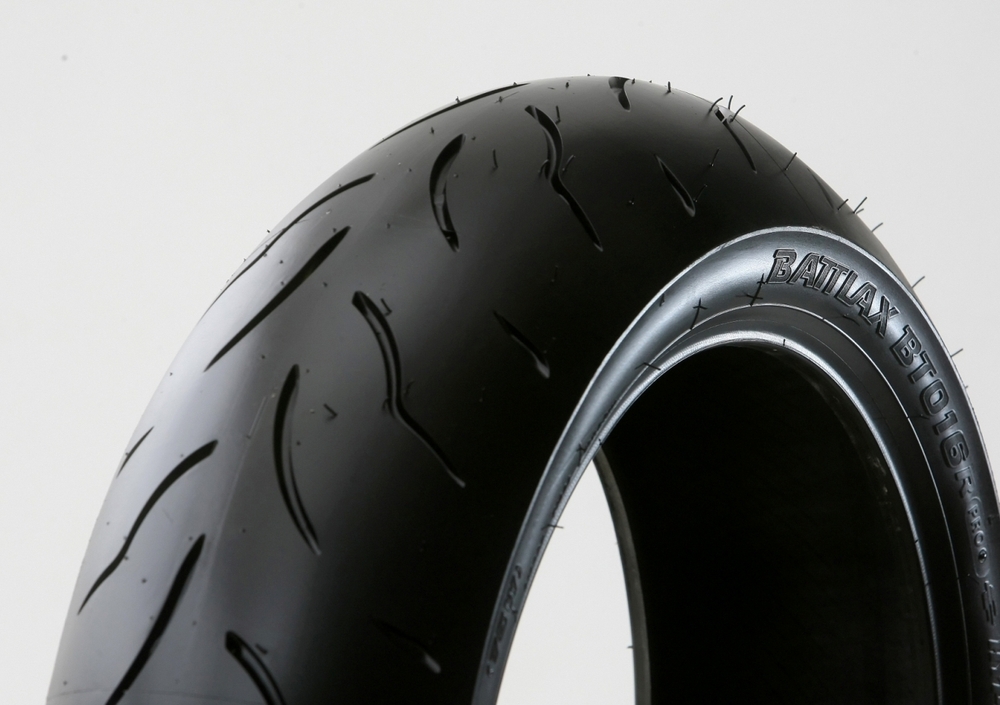 Test Bridgestone Battlax Bt Pro Hypersport E Battlax Racing R