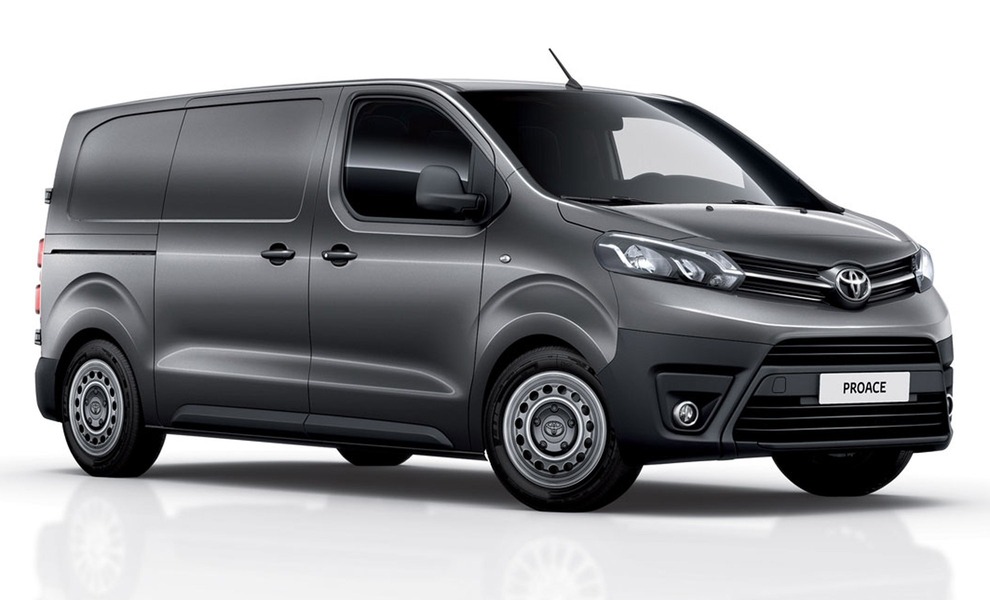 Toyota Proace Verso 2 0D 180 CV L1 D Luxury 01 2017 Prezzo E Scheda