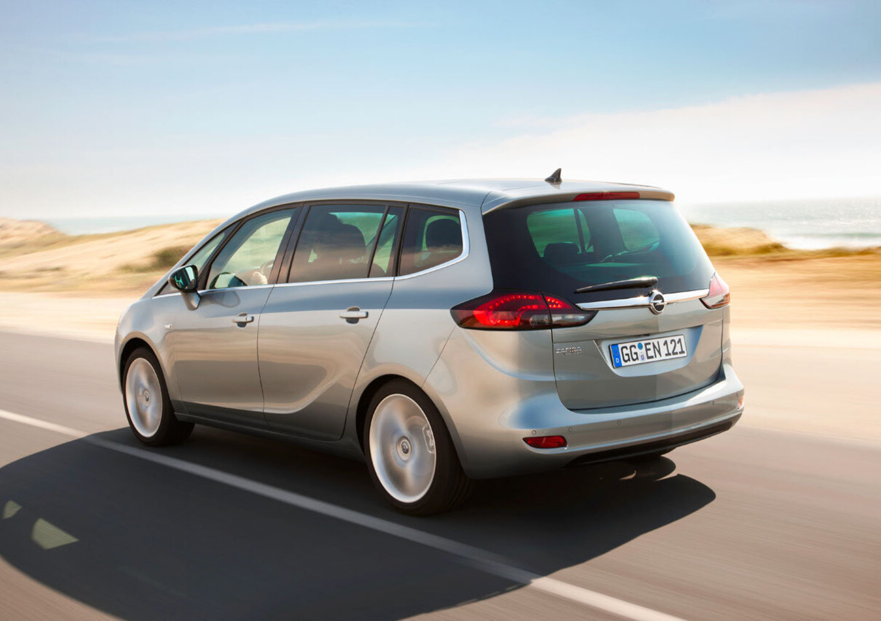 Nuova Opel Zafira Tourer A Metano News Automoto It