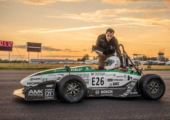 Da 0 a 100 km/h in 1,7 secondi: è il nuovo record del mondo! Da 0 a 100 km/h in 1,7 secondi: è il nuovo record del mondo!