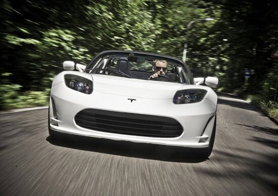 Tesla Roadster 3.0: la batteria costa quasi 26.000 euro Tesla Roadster 3.0: la batteria costa quasi 26.000 euro