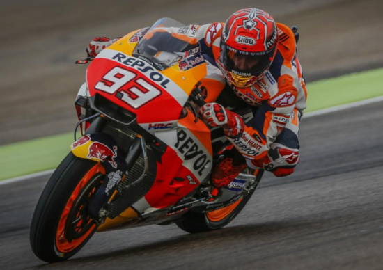 MotoGP 2017. Marquez chiude al comando le FP1 (bagnate) ad Aragon MotoGP 2017. Marquez chiude al comando le FP1 (bagnate) ad Aragon