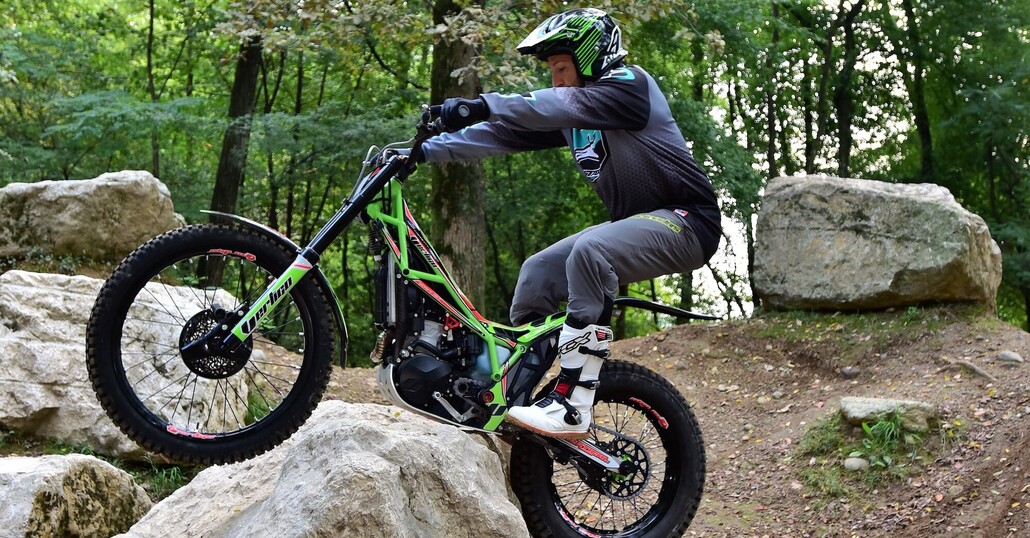 Vertigo Combat Vertical 300