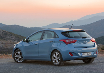 Hyundai I30 1 6 Crdi 5p Comfort 01 12 04 14 Prezzo E Scheda Tecnica Automoto It