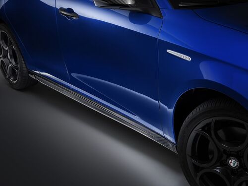 Alfa Romeo Giulietta Ecco Pack Tech E Pack Carbon News