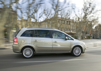 SCARICARE OPEL ZAFIRA BATTERIA