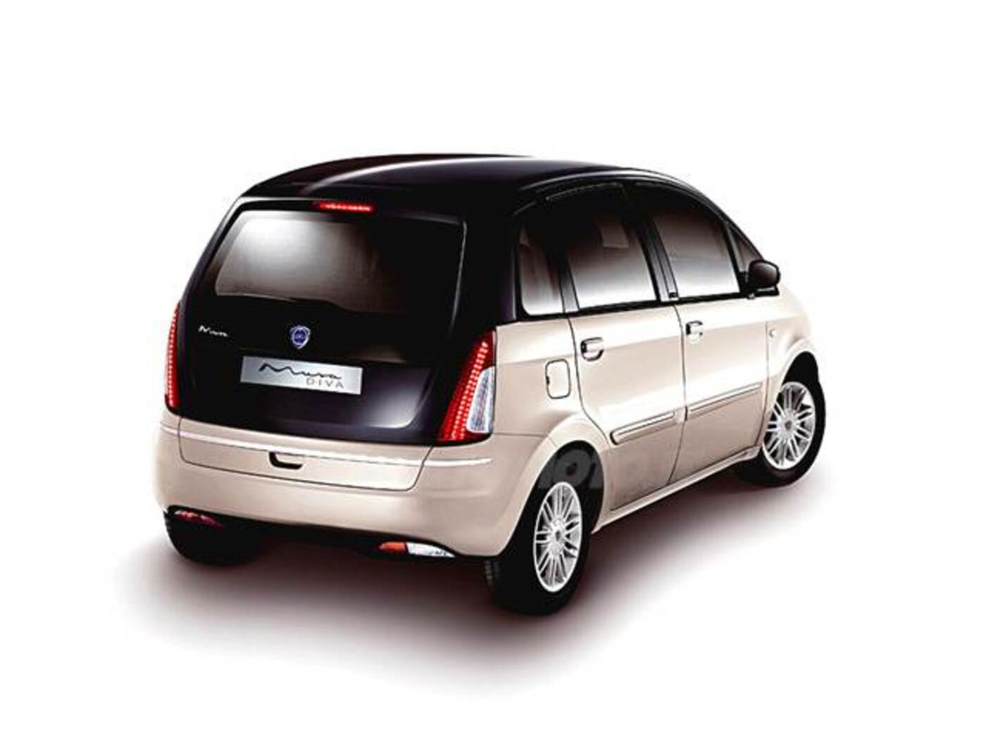 Lancia Musa 1.3 Mjt 95 Cv Diva (02/2011 - 05/2012): Prezzo E Scheda Tecnica - Automoto.it