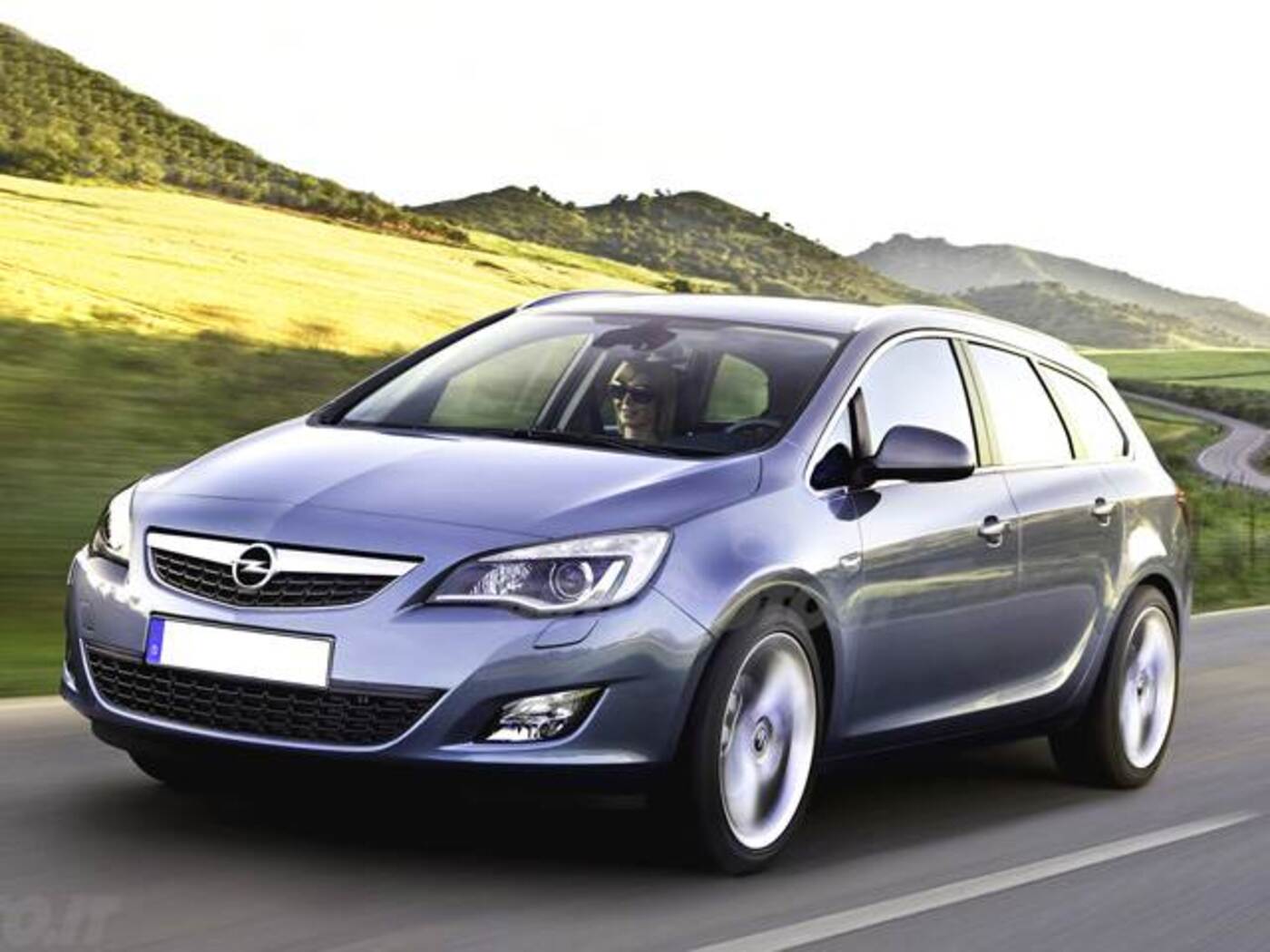 Opel Astra Station Wagon 1.7 Cdti 110Cv Sports Cosmo (10/2010 - 12/2012): Prezzo E Scheda Tecnica - Automoto.it