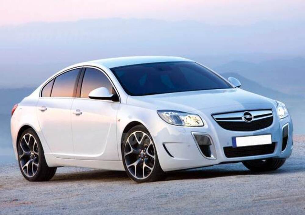 Opel Insignia Turbo 4X4 325Cv 4 Porte Opc (12/2009 - 10/2013): Prezzo E Scheda Tecnica - Automoto.it
