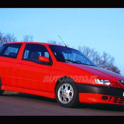 Alfa Romeo 145 2 0i 16v Twin Spark Cat Quadrifoglio 03
