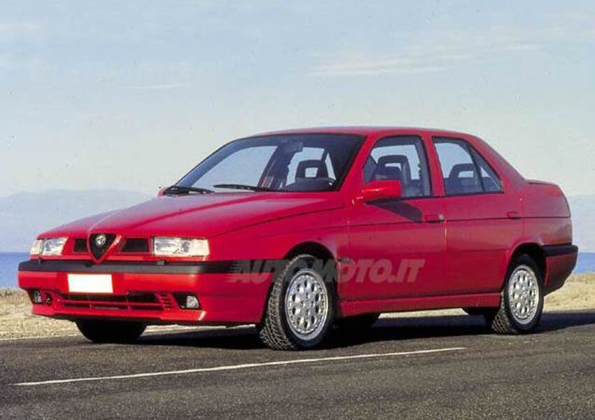 Alfa Romeo 155 2.0i turbo 16V cat Q4 (02/1992 03/1993