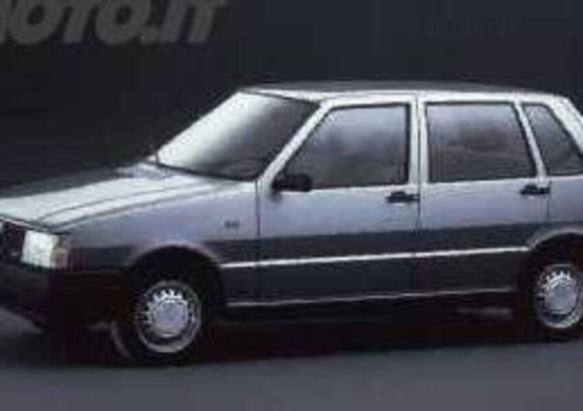  Fiat  Uno  45 diesel 5 porte S  06 1983 09 1989 prezzo e 