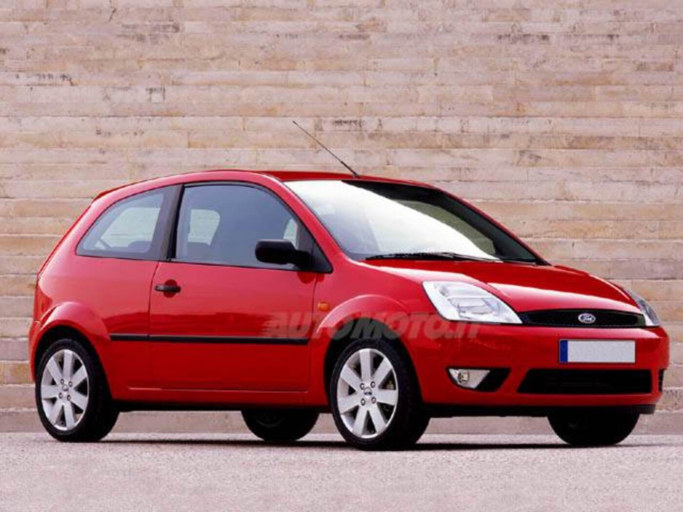 Ford Fiesta 1.4 16V 3P. Ghia (11/2002 - 07/2003): Prezzo E Scheda Tecnica - Automoto.it