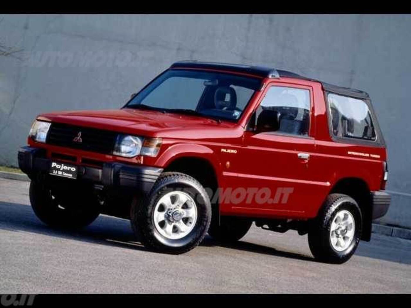 Mitsubishi Pajero 2.5 Tdi Canvas-Top Gl (03/1991 - 04/1993): Prezzo E Scheda Tecnica - Automoto.it