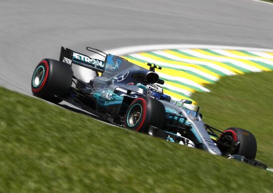 F1, GP Brasile 2017: pole per Bottas. Secondo Vettel F1, GP Brasile 2017: pole per Bottas. Secondo Vettel