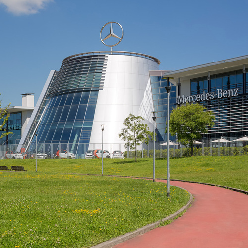 Merbag, a Milano la nuova concessionaria di MercedesBenz News Automoto.it