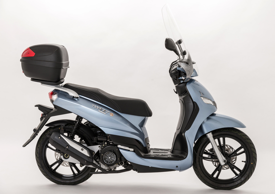 EICMA 2015: Peugeot Tweet Paris EICMA 2015: Peugeot Tweet Paris