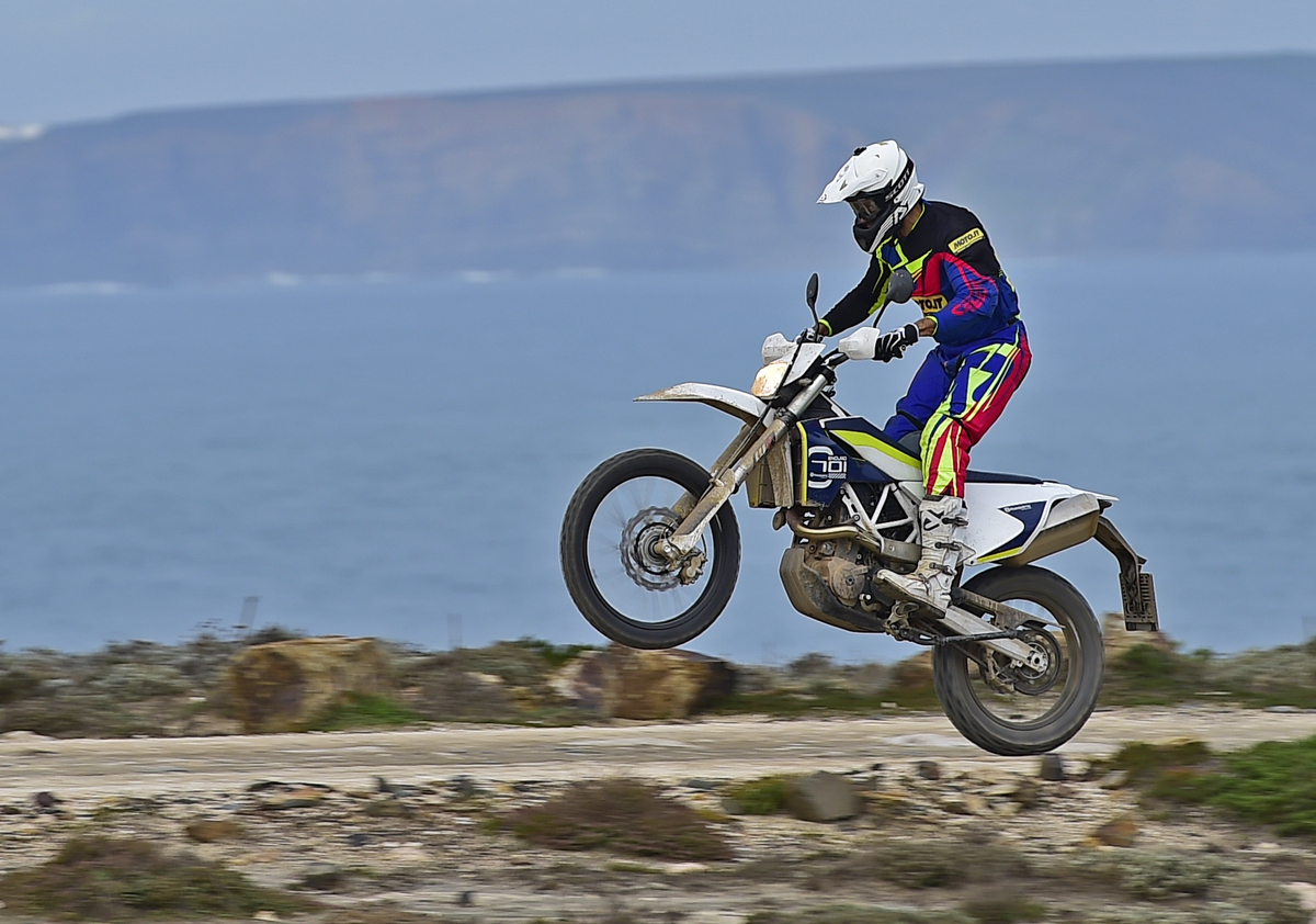 Prova Husqvarna 701 Enduro - Prove - Moto.it