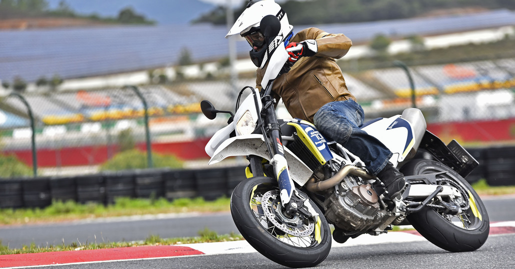 Husqvarna 701 Supermoto