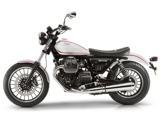 EICMA 2015: Moto Guzzi V9 Roamer EICMA 2015: Moto Guzzi V9 Roamer