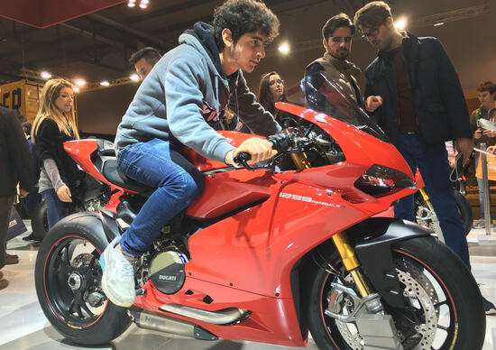 EICMA 2015: i giovani sognano le supersport. Facciamole piccole! EICMA 2015: i giovani sognano le supersport. Facciamole piccole!