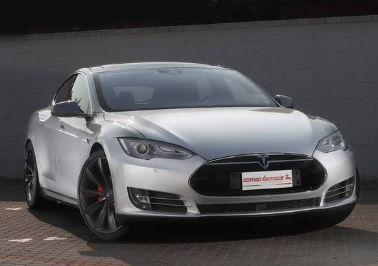 Tuning Tesla S: ecco il kit con sound da cattiva V6 o V8