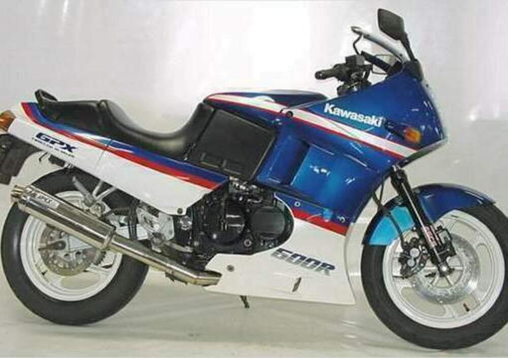 Kawasaki GPX 600 R, prezzo e scheda tecnica - Moto.it