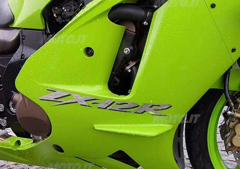 kawasaki zx12r prestazioni