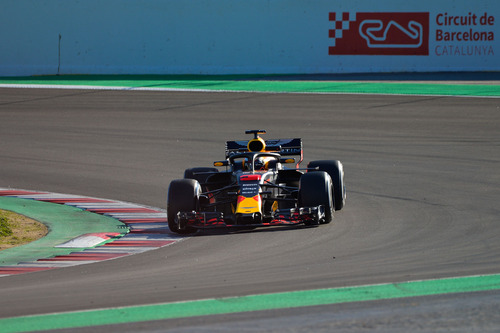 Montmelò, 1° turno Vettel e Bottas, che sfida Montmelò, 1° turno Vettel e Bottas, che sfida