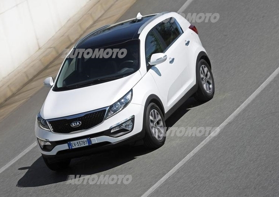 Kia Sportage New High Tech, tutto è di serie Kia Sportage New High Tech, tutto è di serie