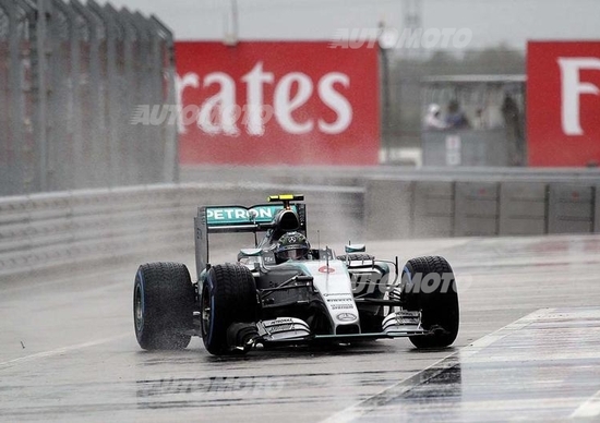 F1, Gp Stati Uniti 2015: Q3 annullata, pole per Rosberg sotto la pioggia F1, Gp Stati Uniti 2015: Q3 annullata, pole per Rosberg sotto la pioggia