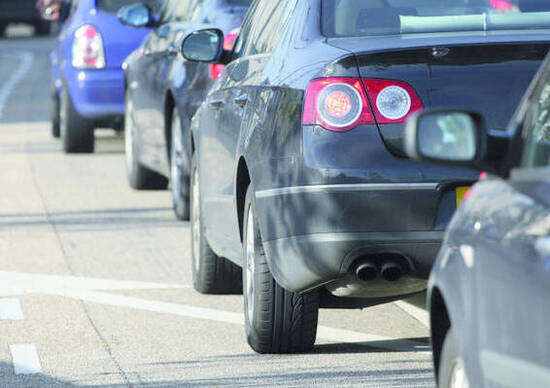 Targa straniera, bollo evitato: ecco come funziona il trucco Targa straniera, bollo evitato: ecco come funziona il trucco