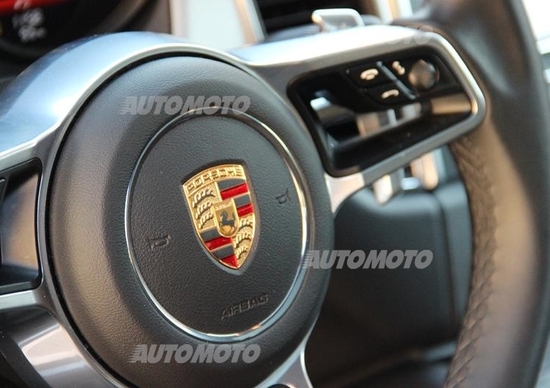 Porsche, 2015 da record: oltre 200.000 auto consegnate Porsche, 2015 da record: oltre 200.000 auto consegnate