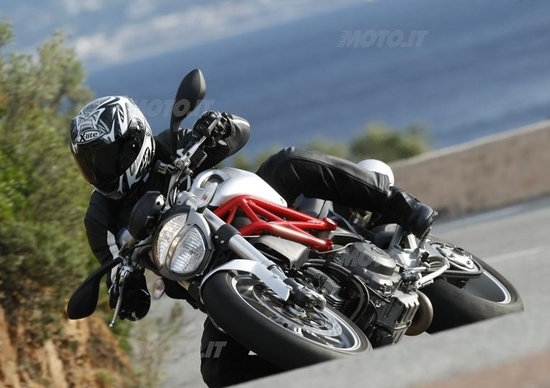 DUCATI Monster 1100 DUCATI Monster 1100