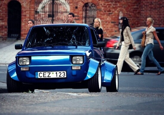 Fiat 126, con il VTEC Honda diventa un missile terra aria Fiat 126, con il VTEC Honda diventa un missile terra aria