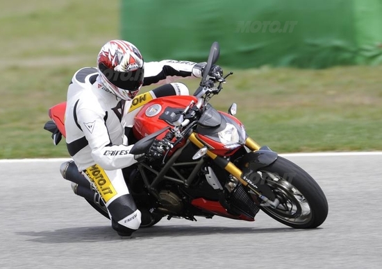 DUCATI Streetfighter DUCATI Streetfighter