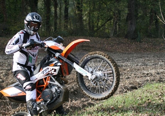 KTM 690 Enduro R KTM 690 Enduro R