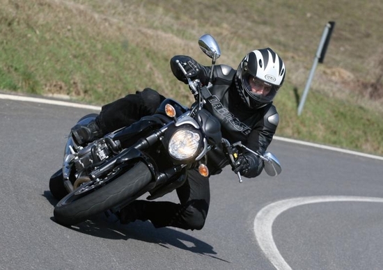 SUZUKI Gladius 650 SUZUKI Gladius 650