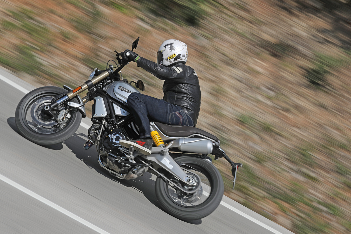 Prova Ducati Scrambler 1100 TEST VIDEO Prova su strada - Prove - Moto.it