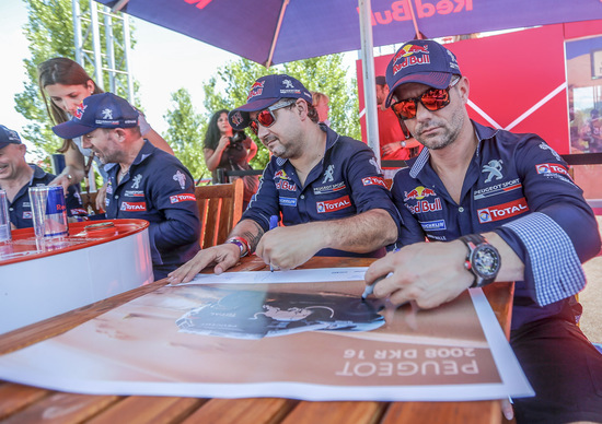 Dakar 2016. Peugeot: -1, le forche caudine delle Verifiche Tecniche Dakar 2016. Peugeot: -1, le forche caudine delle Verifiche Tecniche