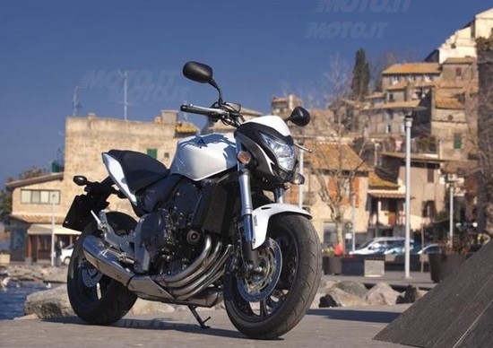 Guida alla Honda Hornet 600 Guida alla Honda Hornet 600