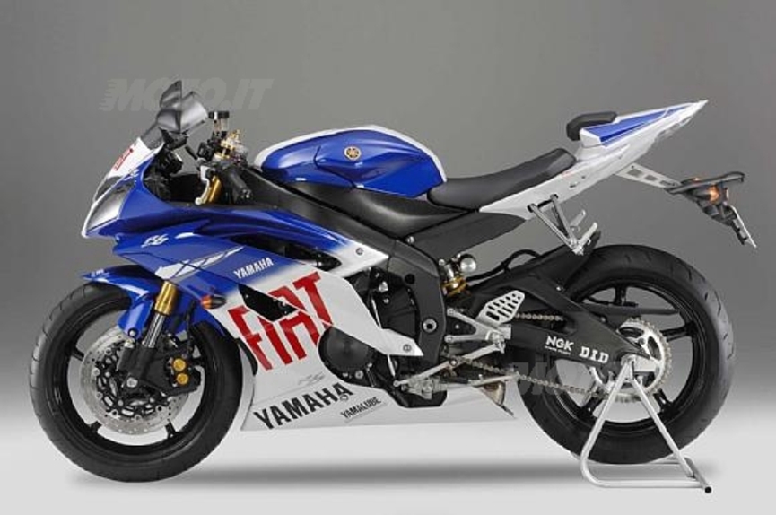 Yamaha festeggia la MotoGP con un kit Fiat Team su R1 e R6 - News - Moto.it