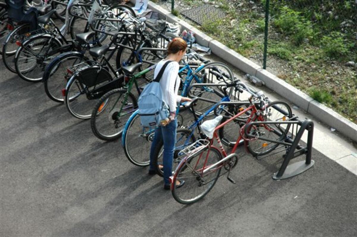 andare in bicicletta a milano ckme fumare