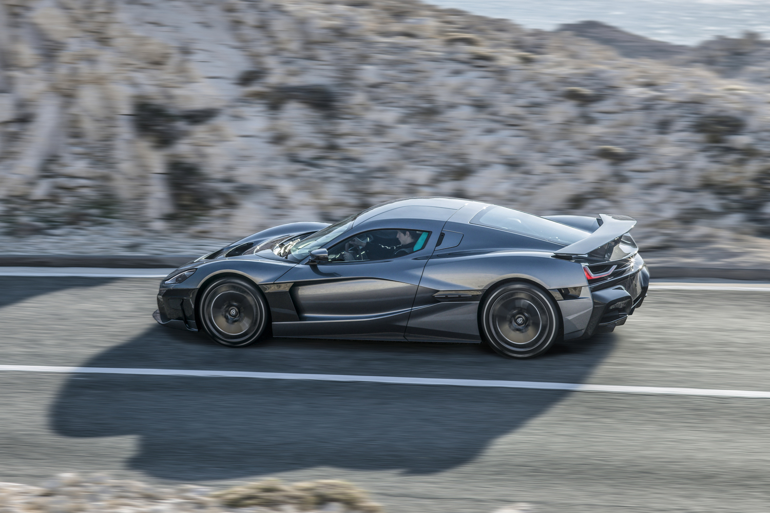 Porsche compra il 10% di Rimac