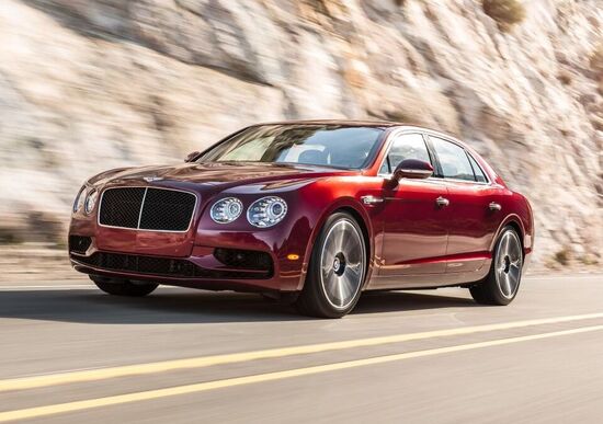 Bentley Flying Spur V8 S, sportivamente british Bentley Flying Spur V8 S, sportivamente british