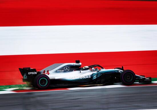 F1 GP Austria 2018 FP2 Hamilton al top