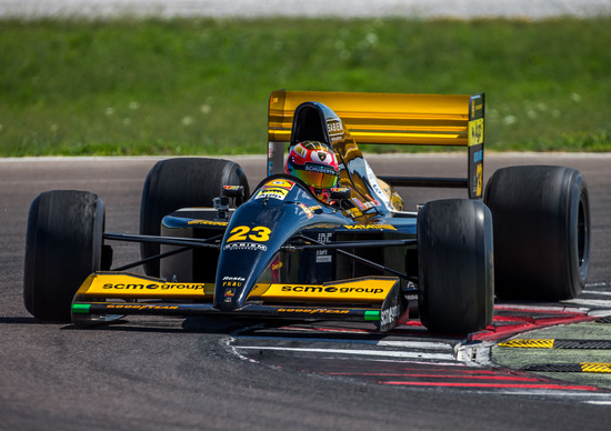 Minardi M191B, la monoposto con motore Lamborghini torna in pista Minardi M191B, la monoposto con motore Lamborghini torna in pista