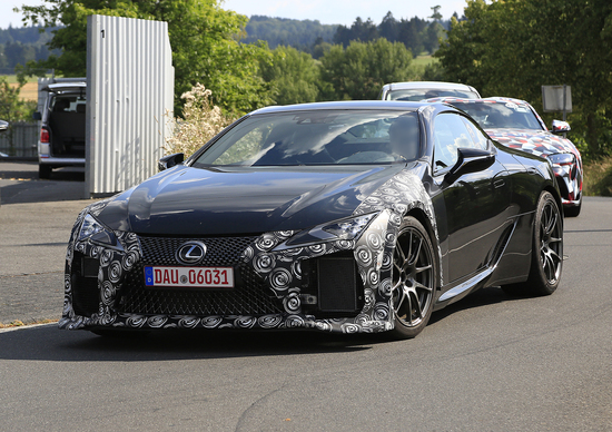 Lexus LC-F in arrivo la coupé cattiva? Lexus LC-F in arrivo la coupé cattiva?